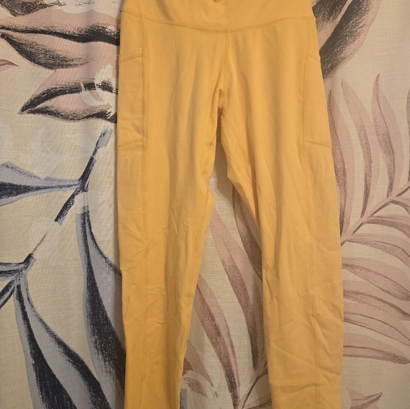 NWOT Colorfulkuala S M Buttery Yellow/Gold Leggings w pockets - Picture 6 of 8